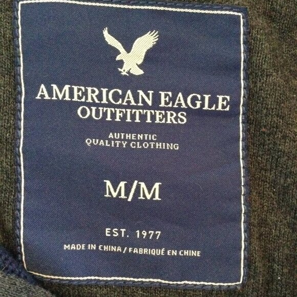 American Eagle Outfitters; 1/2 Zip Collard Sweater; "M" UNISEX; Collegiate Vibes - Picture 3 of 4